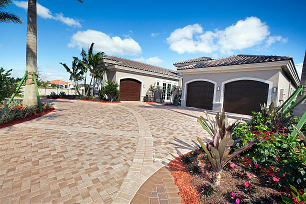 Best Brick Driveway Pavers  in Hallsville, MO